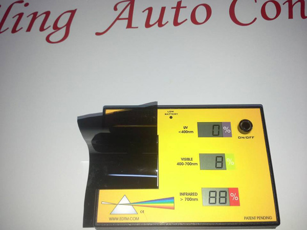 aparat_masura_proprietati_folie_auto